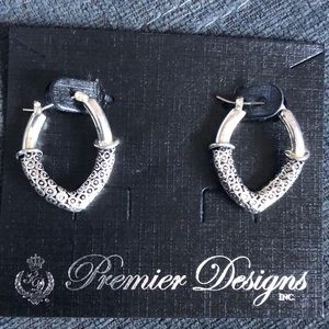 Premier Designs silver hoop earrings new